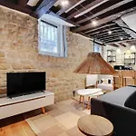 Charonne Bastille Charming Parisian Apartment