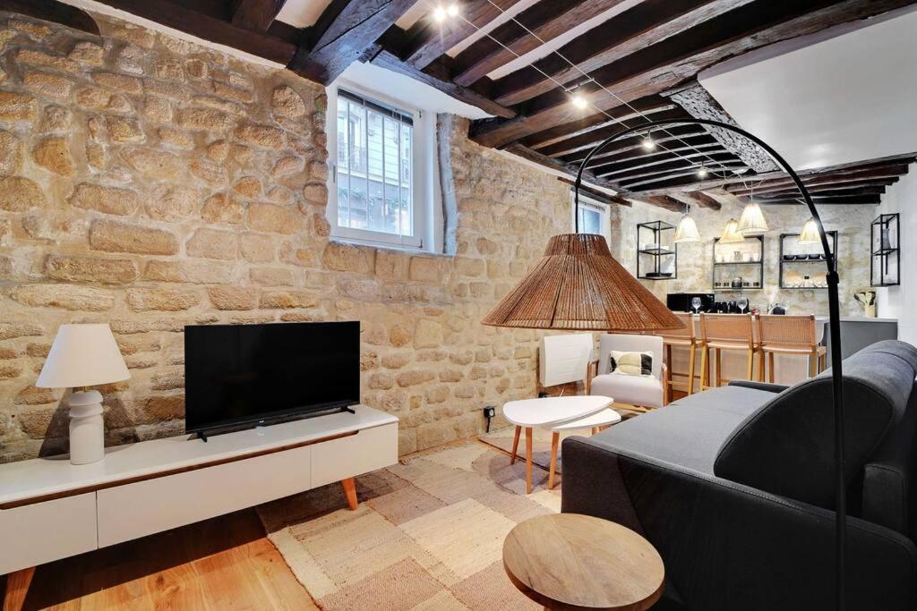 Charonne Bastille Charming Parisian Appartement Paris